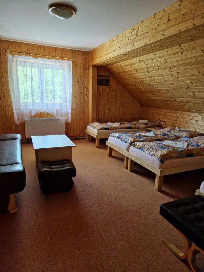 Hostinec U Reky Hotell Ostravice Exteriör bild