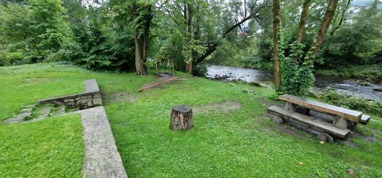 Hostinec U Reky Hotell Ostravice Exteriör bild