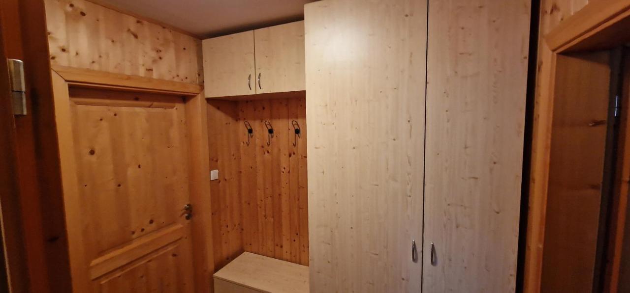 Hostinec U Reky Hotell Ostravice Exteriör bild