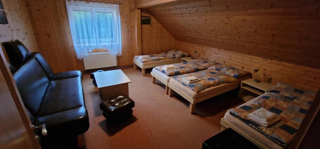 Hostinec U Reky Hotell Ostravice Exteriör bild
